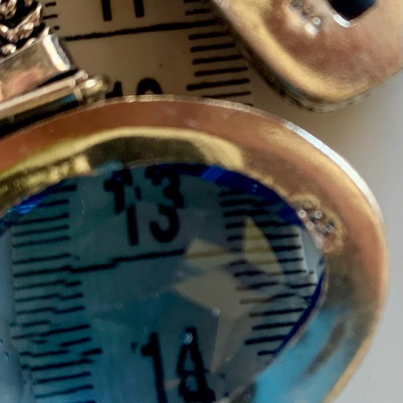 This item is being sold - Picture 10 of 12